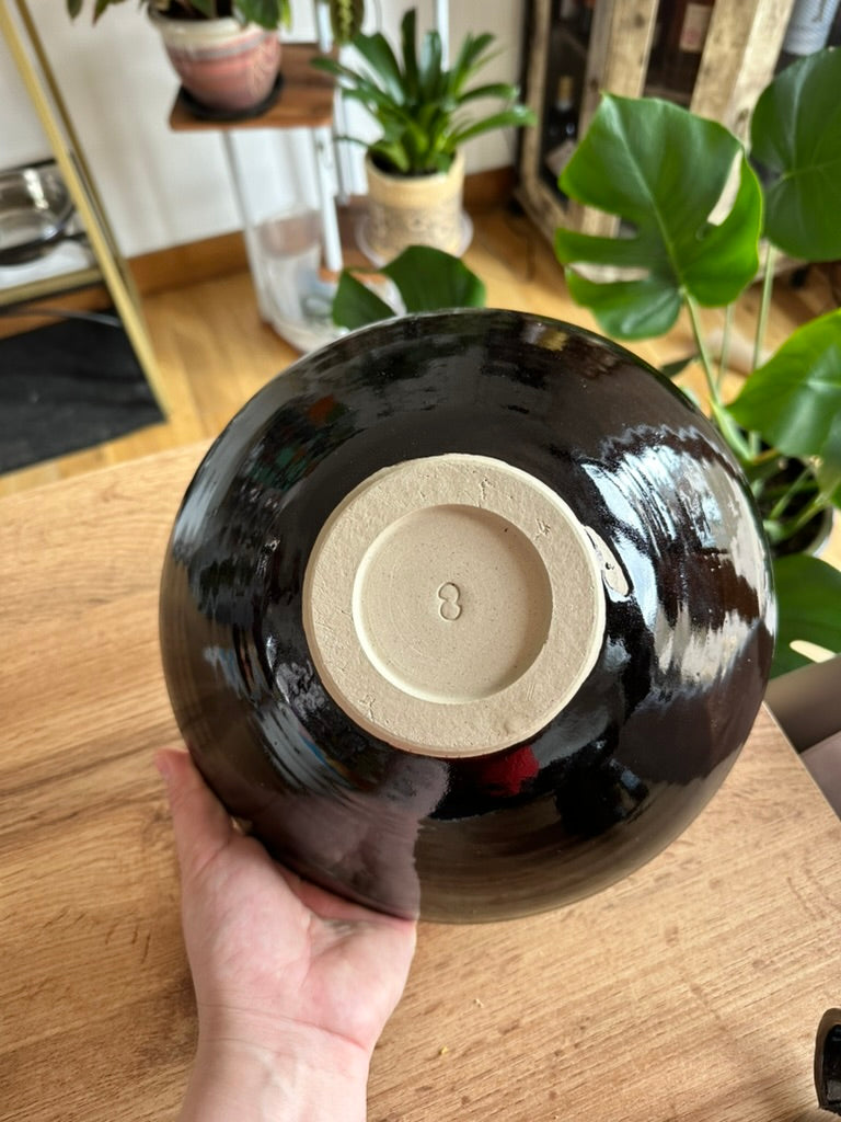 Large stoneware bowl (Tenmoku)