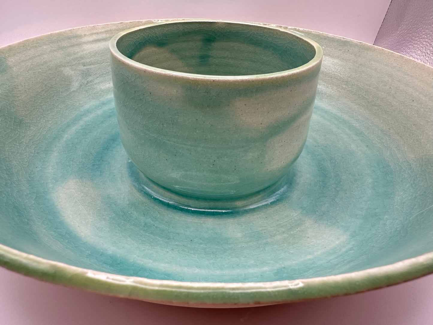 Chip-and-dip dishes